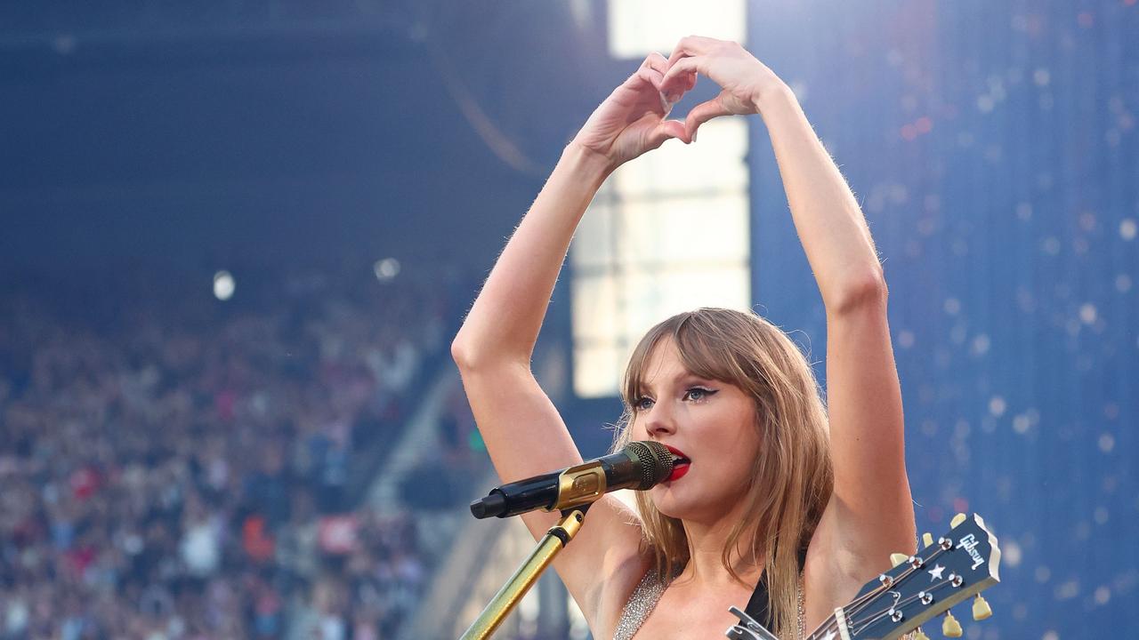 Taylor Swift Eras Melbourne concert: fans queued hours before star takes  the stage at MCG