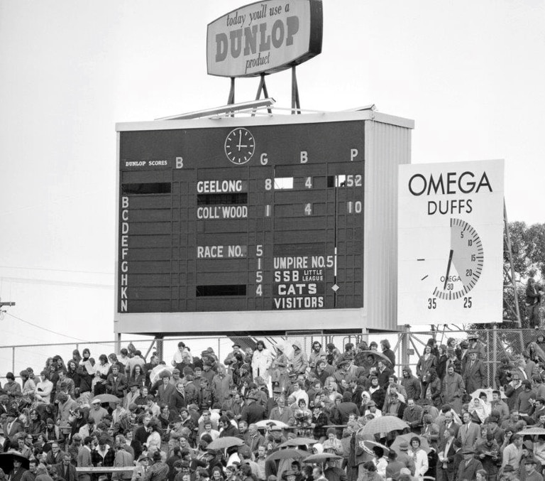 Kardinia Park scoreboard Geelong vs Collingwood – Round 15, July 14, 1973. Photo courtesy of the Bob Gartland collection