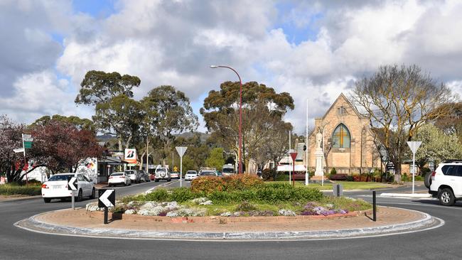 Blackwood roundabout. Picture: AAP/ Keryn Stevens