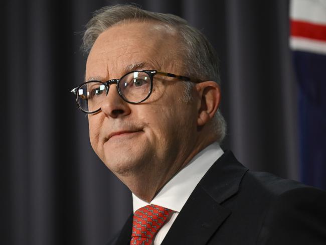 CANBERRA, AUSTRALIA  - NewsWire Photos - January 16, 2025:  Prime Minister Anthony Albanese holds a press conference at Parliament House in Canberra. Picture: NewsWire / Martin Ollman