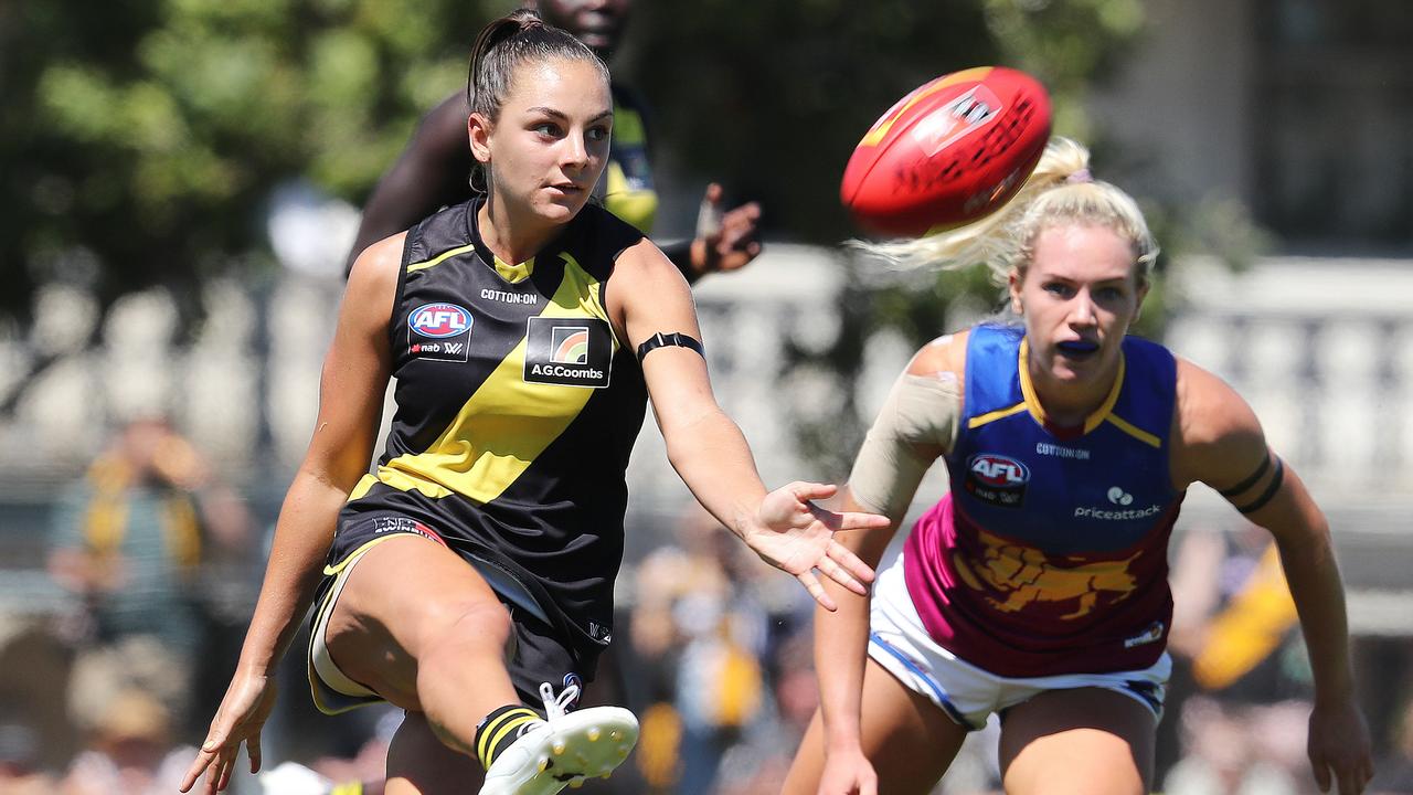 Richmond’s Monique Conti finds some rare space. Picture: Michael Klein