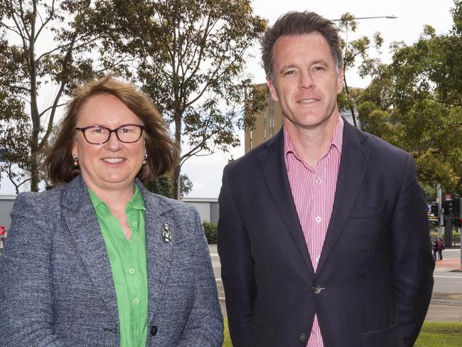 Chris Minns, NSW Labor Leader, and Donna Davis, Lord Mayor for Parramatta. Picture: Monique Harmer