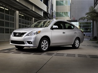 A US government's road safety agency is looking into complaints about Nissan Versa cars.