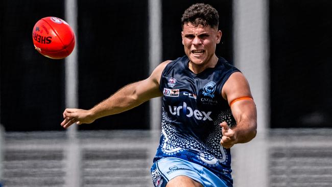 Darwin Buffaloes’ vice captain Thomas Clarke has played an important link up role for the Double Blues. Picture: Patch Clapp / AFLNT Media