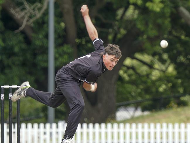 Ed Winneke bowling for Camberwell. Picture: Valeriu Campan