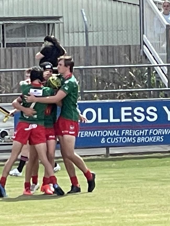 <b>Zac Herdegen</b> had mates celebrate a Connell try.