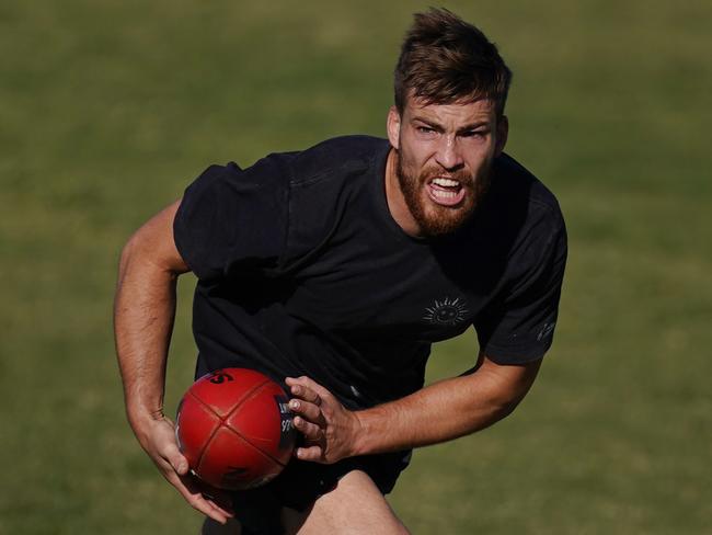 Jack Viney of the Demons trains in Elsternwick, Friday, May 8, 2020. The AFL has been postponed because of the coronavirus pandemic. (AAP Image/Michael Dodge) NO ARCHIVING