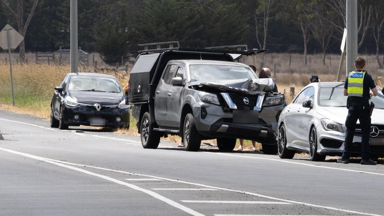 02-01-2025 Multiple car crash on Mount Duneed road.