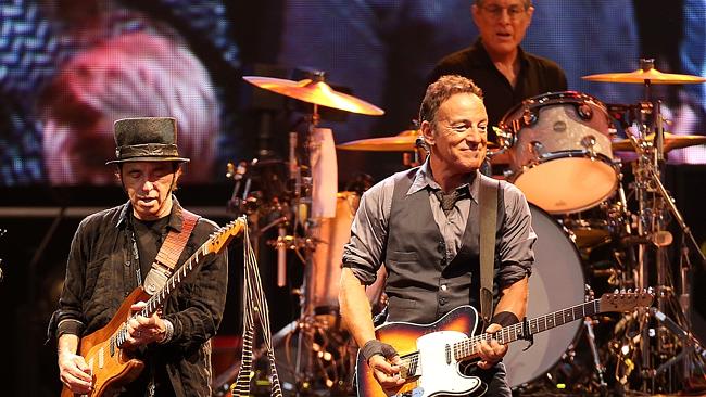 Passionate Bruce Springsteen shows who’s the Boss with bespoke concert ...