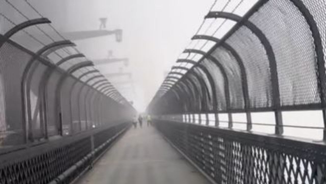 Thick fog blankets Sydney: Ferries halted, fights and traffic delayed