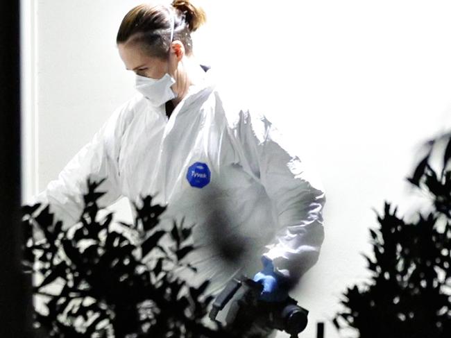 BOOLAROO, AUSTRALIA - NewsWire Photos - APRIL 29, 2024. Police and Forensic Investigators on scene at a home in Thurston street, Boolaroo where a ten year old girl was fatally stabbed this afternoon by a seventeen year old girl. Picture: Adam Yip / NCA NewsWire