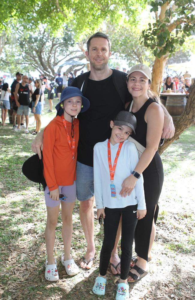 GC 500. Darre and Juliana with Bianca and Natalia Lovett. 26 October 2024 Surfers Paradise Picture: Richard Gosling