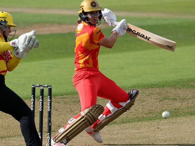 BIRMINGHAM, ENGLAND - AUGUST 15:  Ellyse Perry of Birmingham Phoenix cuts the ball towards the boundary during the Hundred match between Birmingham Phoenix Women and Trent Rockets Women at Edgbaston on August 15, 2022 in Birmingham, England. (Photo by David Rogers/Getty Images)