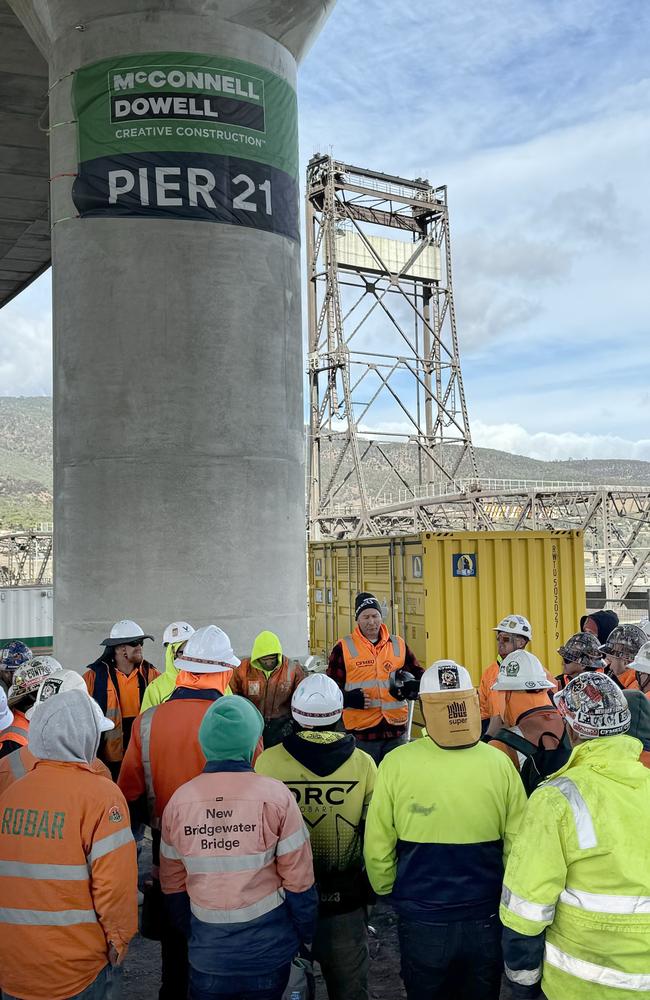 Richie Hassett CFMEU Tasmania organiser meeting with members at the site of the new Bridgewater Bridge. Picture: CFMEU