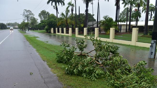 Golf links Drive. Picture: Shae Beplate.