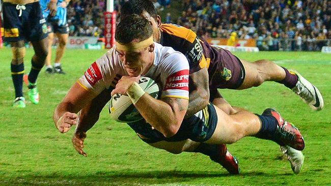 Round 9 of the NRL. Townsville Cowboys vs Brisbane Broncos at 1300 SMILES Stadium, Townsville, Queensland. Cowboy's Ethan Lowe and Bronco's Ban Barba