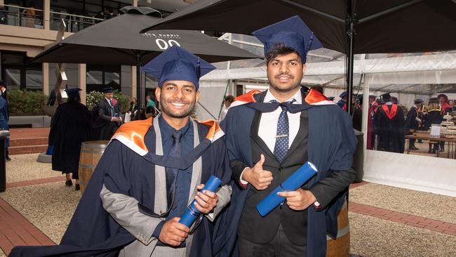 05-10-2023 Deakin Graduation Masters of Architecture. Jaise Sam and Dulanga Fernando