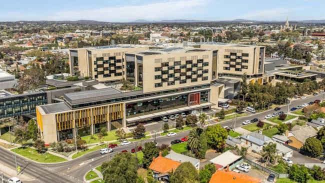 A purpose-built residential complex houses essential workers for Bendigo Hospital. 10 Atkins St, North Bendigo.