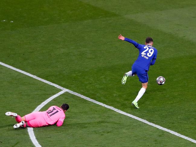 Ederson is left stranded. (Photo by SUSANA VERA / POOL / AFP)