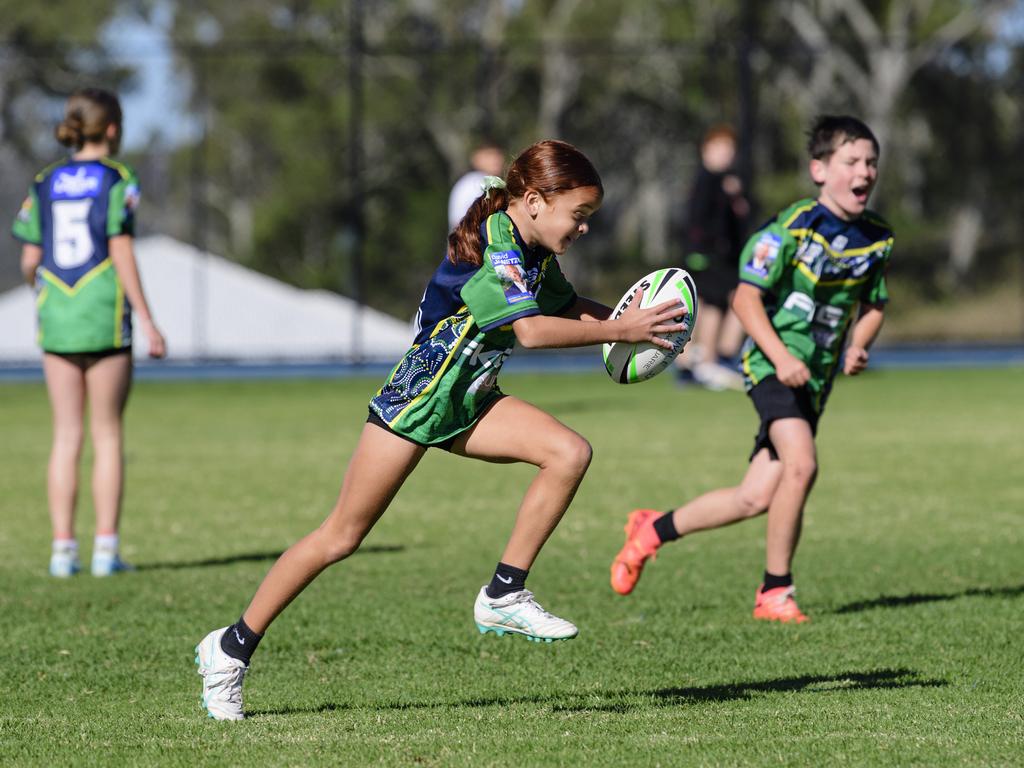Sienna Blades on the move for Fairview Heights State School in the inaugural Primary Interschools Reconciliation Touch Carnival hosted by Glenvale State School, Wednesday, May 28, 2025. Picture: Kevin Farmer