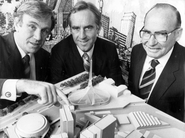 Planning Minister Evan Walker, Premier John Cain and developer Frank Woodcock in 1984