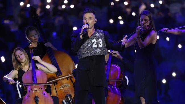 Shane Warne Memorial at the MCG. Anthony Callea sings The Prayer. Picture : NCA NewsWire / Ian Currie