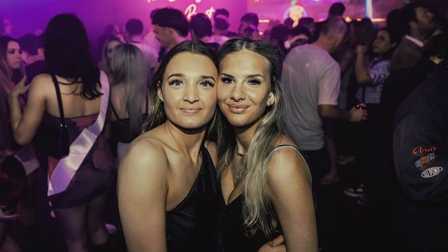 Emma Phipps and Jordie Hathaway at Retros. Picture: Jayden Guarnaccia