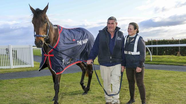 Murray Bridge trainers Dan Clarken and Oopy MacGillivray with their Melbourne Cup hope horse 'The Map". Picture Mark Brake