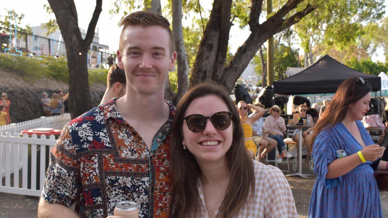 Crowds enjoying The Dreggs at Rockhampton River Festival 2021.