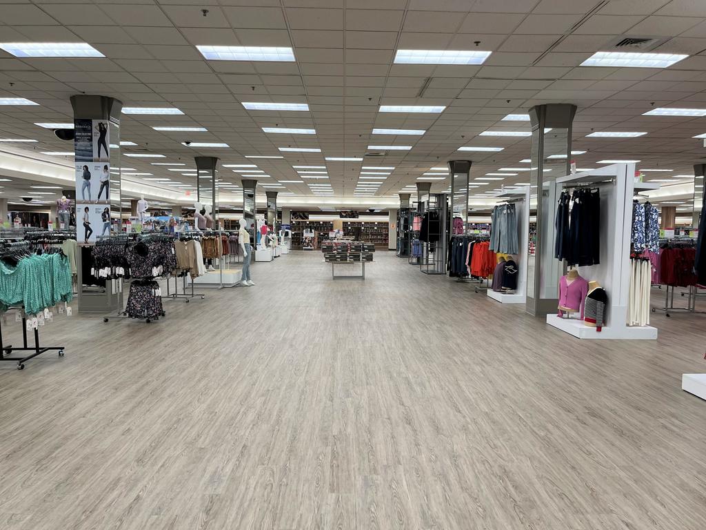 Sears: Empty shelves, few customers – sad slow death of iconic US retailer