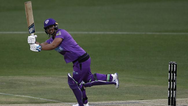 Chloe Tyron of the Hurricanes bats against the Heat in Sydney. Picture: Ryan Pierse/Getty Images