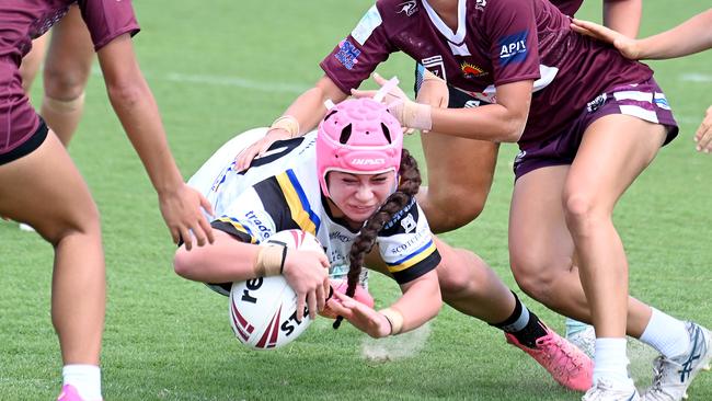 South Logan Madison NealGirls U17s between South Logan and Burleigh Bears.Saturday January 25, 2025. Picture, John Gass