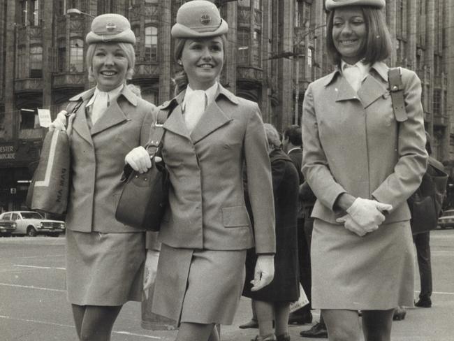 Pan-American air hostesses arrive in Melbourne to promote the inaugural Pan-Am jumbo jet flight to Australia in 1970.