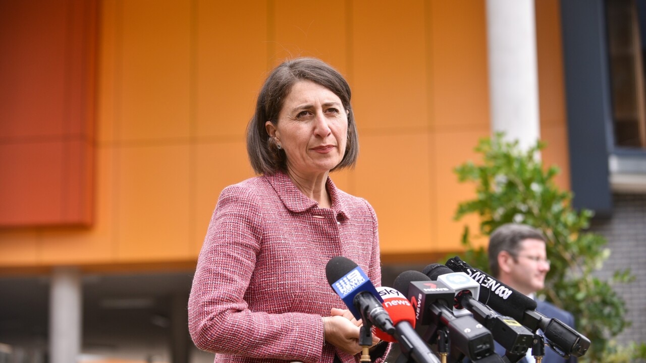 Berejiklian 'not surprised' masks are not mandatory for WA hotel quarantine guards 