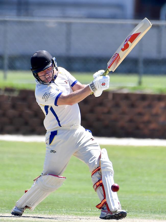 Peninsula batsman James Smith Mater Hill v Peninsula. Saturday November 13, 2021. Picture, John Gass