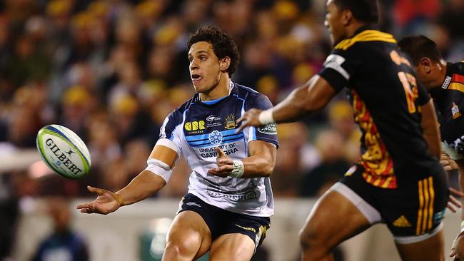 Matt Toomua in action for the Brumbies against the Chiefs at Canberra Stadium.