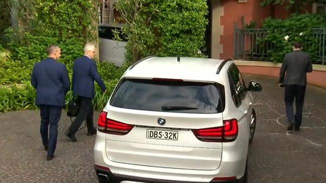 Former PM Malcolm Turnbull arrives home in Point Piper this morning after flying in from Singapore. Picture: ABC News