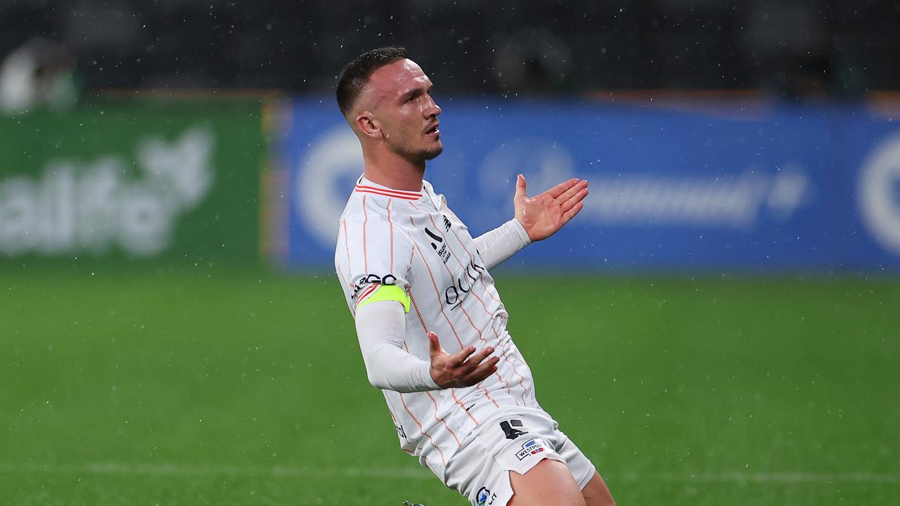 Tom Aldred’s career at Brisbane Roar is set to come to an end. Picture: Mark Kolbe/Getty Images