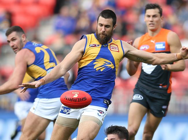 SYDNEY, AUSTRALIA - MAY 23: Josh J. Kennedy of the Eagles kicks during the round 10 AFL match between the Greater Western Sydney Giants and the West Coast Eagles at GIANTS Stadium on May 23, 2021 in Sydney, Australia. (Photo by Jason McCawley/Getty Images)