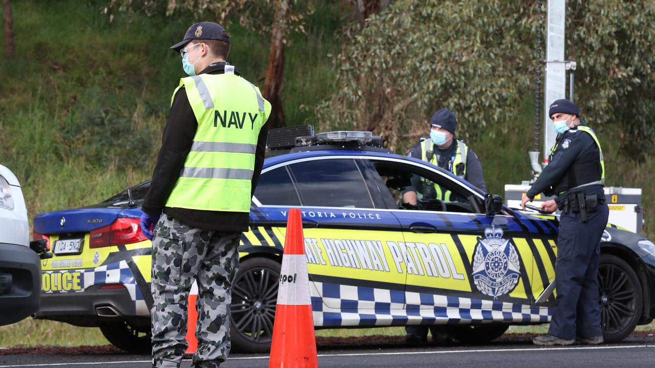 A blitz on COVID-19 testing has begun during stage three COVID lockdown in regional areas of Victoria. Picture: NCA NewsWire / David Crosling