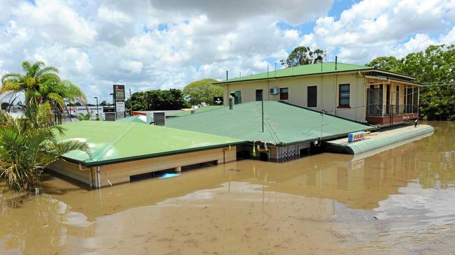 RECORD LEVELS: The Melbourne Hotel on the corner of Targo and George Streets under water during the 2013 floods in Bundaberg. Photo: Mike Knott / NewsMail. Picture: Mike Knott BUN300113LRC7