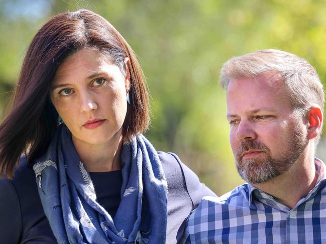 NEWS ADV. MEDIA CONFERENCEParents Annabelle and David Oates speak out about their daughters long wait before treatment of her appendix ruptured in front of the WomenÃ¢â¬â¢s and ChildrenÃ¢â¬â¢sHospital.0419852622Image/Russell Millard