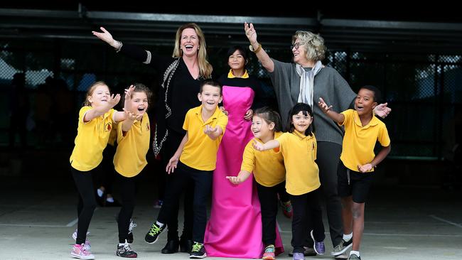 Avah Raynes, Keira Heedes, mezzo soprano Fiona Campbell, Rylan Marriott, Lyra Rakete (in pink), Zevah Cooper, Kailey-Jade Redoblado, Kenedy Mugisha and WASO patron Janet Holmes a Court at North Parmalia Primary School, south of Perth. Photo: Colin Murty