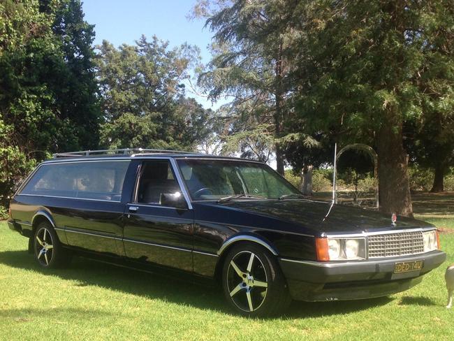 The 1983 hearse was sold within 20 minutes.