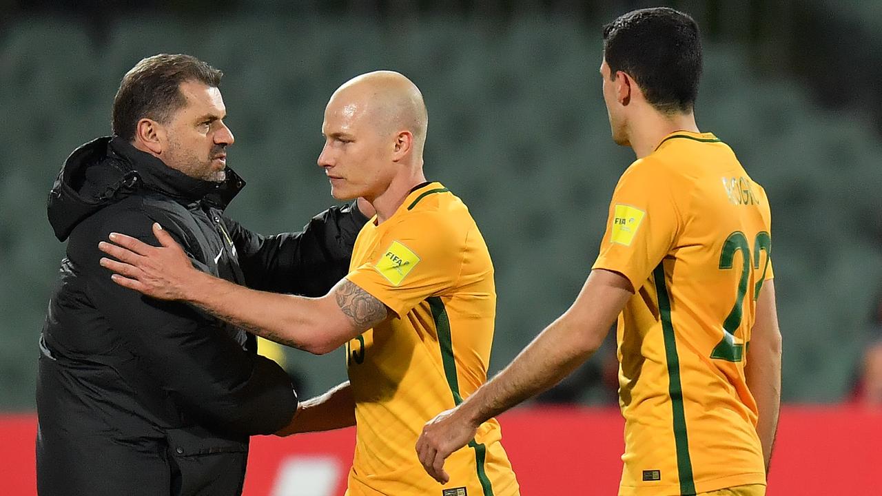 ADELAIDE, AUSTRALIA - JUNE 08: Ange Postecoglou, head coach of Australia congratulates Aaron Mooy of Australia after the 2018 FIFA World Cup Qualifier match between the Australian Socceroos and Saudi Arabia at the Adelaide Oval on June 8, 2017 in Adelaide, Australia. (Photo by Daniel Kalisz/Getty Images)