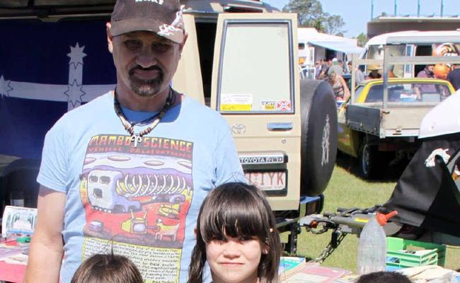 David with Rebacca, Kahli and Ford Lillicoat at the Gympie swap meet.