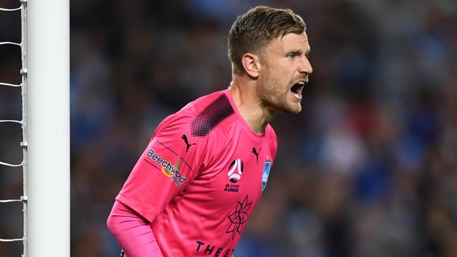 Sydney FC goalkeeper Andrew Redmayne has signed a new two-year deal with the club.