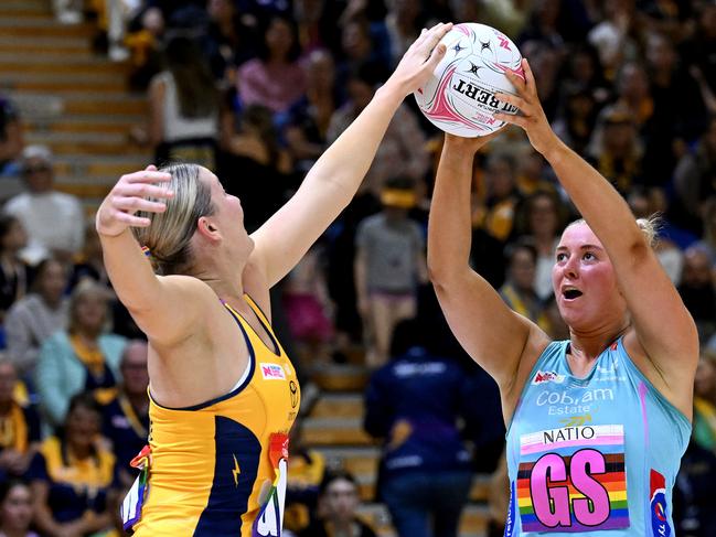 The Mavericks missed Eleanor Cardwell in last week’s big loss, and will be keen to bounce back against the Firebirds.Picture: Getty Images