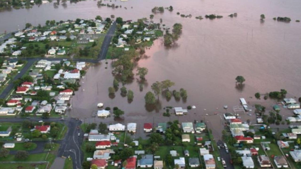 2011 flood victims take fight to High Court | The Courier Mail