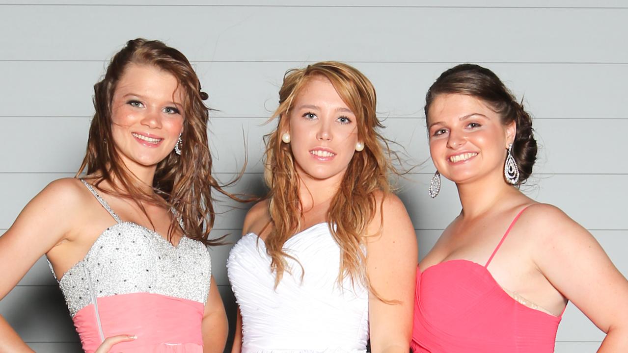 Chelsea James, Gabi Parker, Brittney Burton . Kormilda College. Formal 2011. Photo Shane Eecen